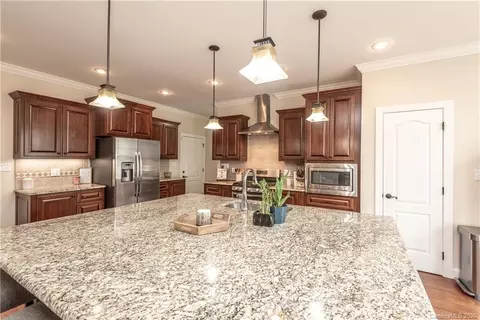 3793 9th Street Ne Dr NE, Hickory, NC 28601 photo 10