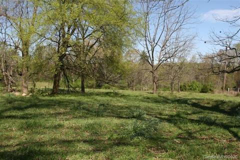 926 Stikeleather Rd, Hiddenite, NC 28636 photo 2
