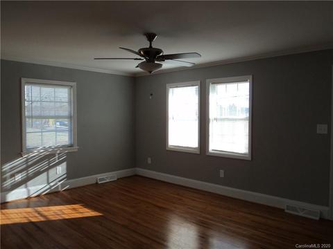 8955 E Franklin St, Mount Pleasant, NC 28124 photo 3
