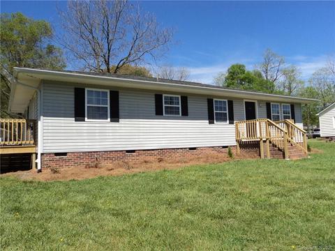 8955 E Franklin St, Mount Pleasant, NC 28124 photo 2