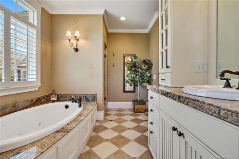 125 Olde Cobblestone Dr, Bostic, NC 28018 photo 26