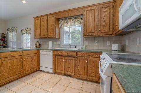 136 Eaglecrest Dr, Matthews, NC 28104 photo 16