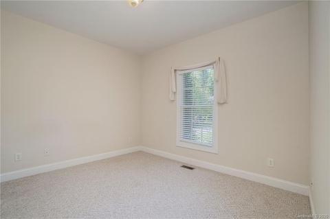 136 Eaglecrest Dr, Matthews, NC 28104 photo 5