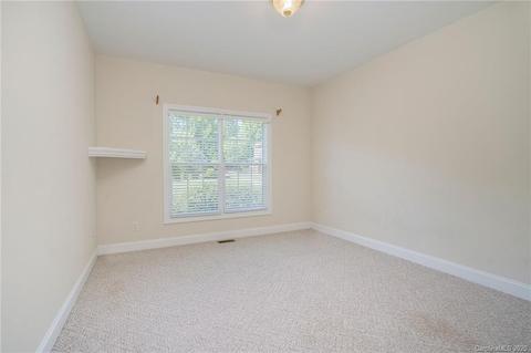 136 Eaglecrest Dr, Matthews, NC 28104 photo 4