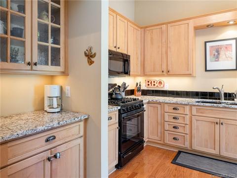 124 Forest View Dr, Flat Rock, NC 28731 photo 12