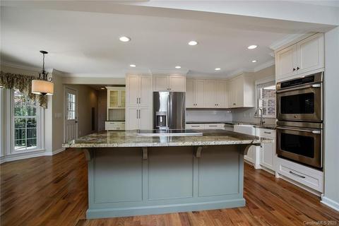 11300 Olde Cedar Ct, Davidson, NC 28036 photo 3