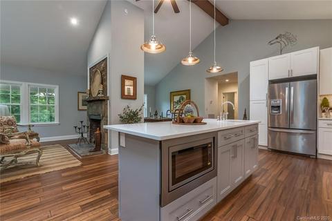 603 Vineyard Rd, Tryon, NC 28782 photo 9