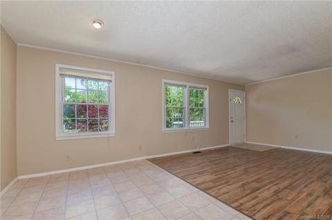 200 Skylar Dr, Tryon, NC 28782 photo 8