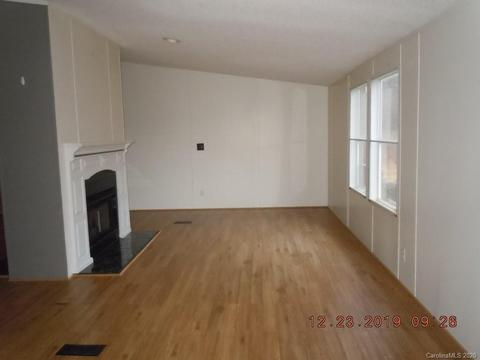 135 Austin Rd, Clyde, NC 28721 photo 4