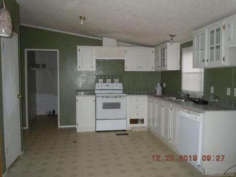 135 Austin Rd, Clyde, NC 28721 photo 3