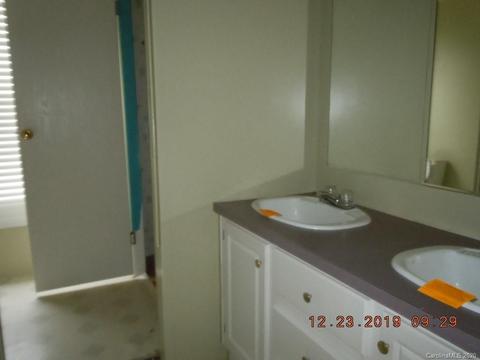 135 Austin Rd, Clyde, NC 28721 photo 9