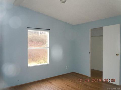135 Austin Rd, Clyde, NC 28721 photo 5