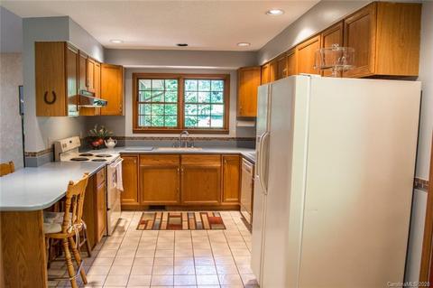 148 Junco Ln, Brevard, NC 28712 photo 12