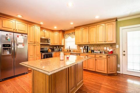 4305 Farmbrook Rd, Gastonia, NC 28056 photo 5