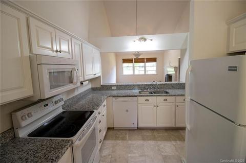 19822 Oak Leaf Cir, Cornelius, NC 28031 photo 5