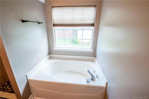 1131 Morningside Dr, Conover, NC 28613 photo 15