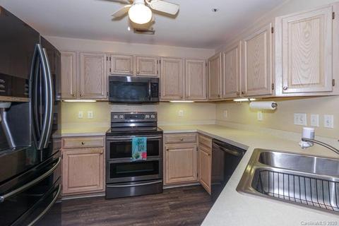 1129 Torrence Cir, Davidson, NC 28036 photo 10
