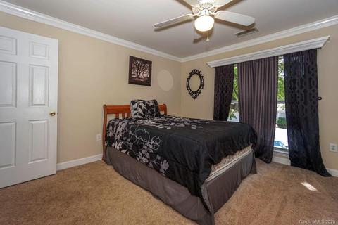 1129 Torrence Cir, Davidson, NC 28036 photo 16