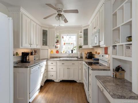 265 Maple St, Brevard, NC 28712 photo 5