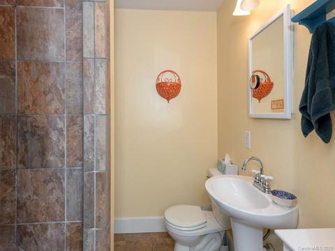 265 Maple St, Brevard, NC 28712 photo 7