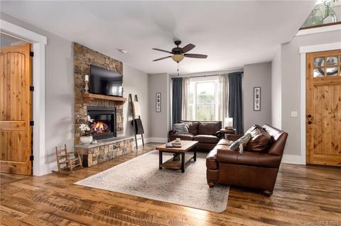 7 Ledgestone Dr, Fairview, NC 28730 photo 9