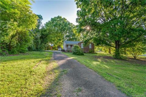 620 Edgehill Dr, Monroe, NC 28110 photo 2