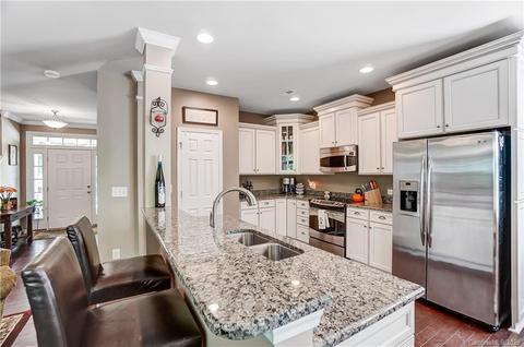 17228 Lake Path Dr, Cornelius, NC 28031 photo 12