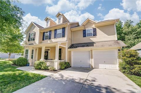 17228 Lake Path Dr, Cornelius, NC 28031 photo 1
