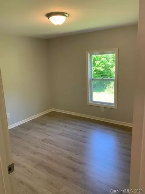 3575 14th Avenue Sw Dr SW, Hickory, NC 28602 photo 11