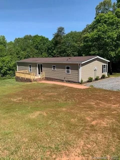 3575 14th Avenue Sw Dr SW, Hickory, NC 28602 photo 3