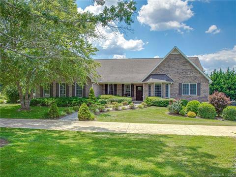 101 Williams Rd, Fletcher, NC 28732 photo 1