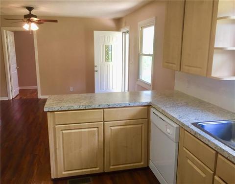 703 E Chestnut St, Stanley, NC 28164 photo 7