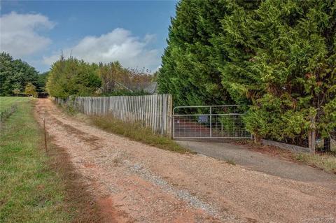 323 Angora Dr, Bostic, NC 28018 photo 21