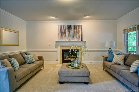 105 Melbourne Dr, Fort Mill, SC 29708 photo 8