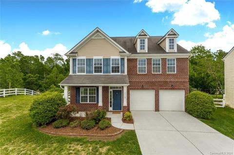 3318 Streamside Dr, Davidson, NC 28036 photo 1