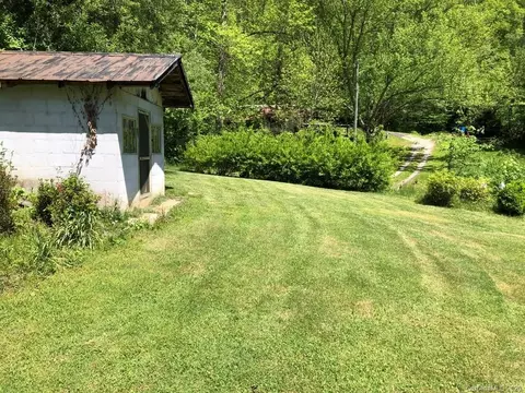 10 Artic Ln, Sylva, NC 28779 photo 8