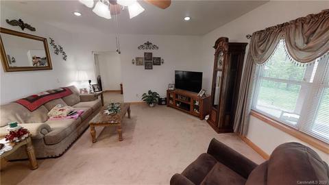 205 Bear Ct, Fairview, NC 28730 photo 27