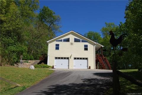 205 Bear Ct, Fairview, NC 28730 photo 1