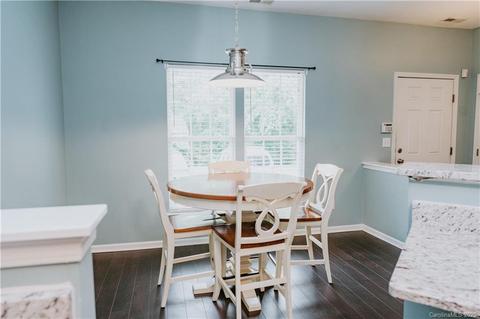 8059 Mariners Pointe Cir, Denver, NC 28037 photo 6