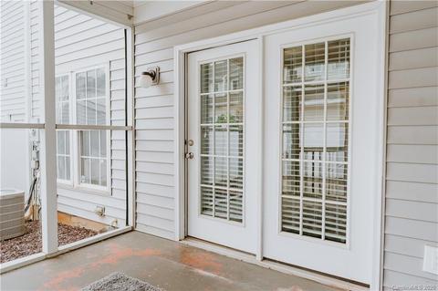8059 Mariners Pointe Cir, Denver, NC 28037 photo 11