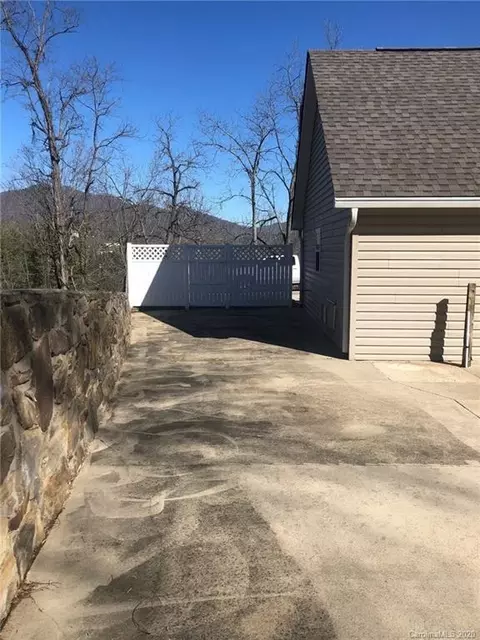 12 Carson St, Canton, NC 28716 photo 38