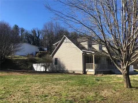 12 Carson St, Canton, NC 28716 photo 4