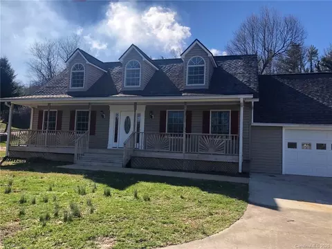 12 Carson St, Canton, NC 28716 photo 3