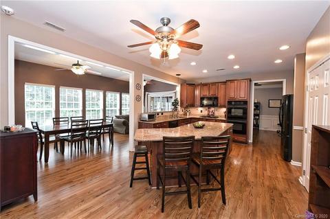 512 Ann Shaw Ave, Fort Mill, SC 29708 photo 14