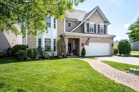 10763 Traders Ct, Davidson, NC 28036 photo 1