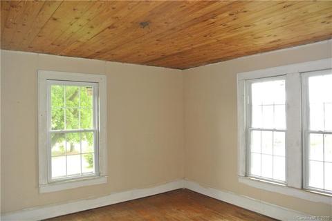 675 E Main St, Spindale, NC 28160 photo 10