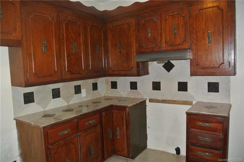 675 E Main St, Spindale, NC 28160 photo 7