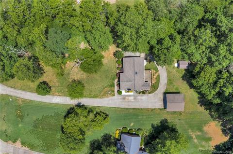 5908 Greyfield Dr, Monroe, NC 28110 photo 2