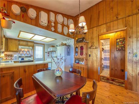 1896 Hurricane Ridge Trce, Clyde, NC 28721 photo 11