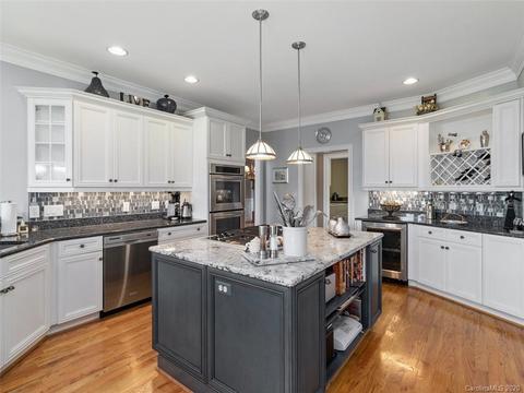 7114 Windaliere Dr, Cornelius, NC 28031 photo 16